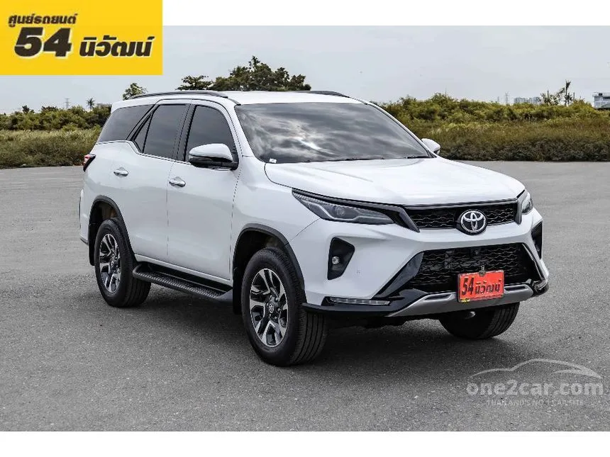 2022 Toyota FORTUNER Leader V SUV