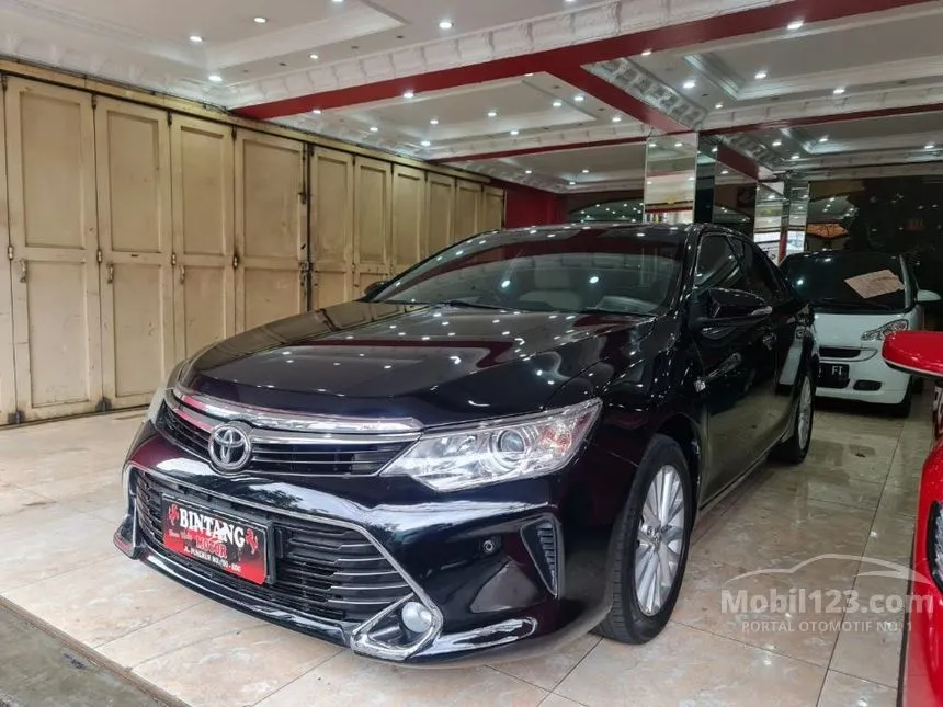 2016 Toyota Camry V Sedan