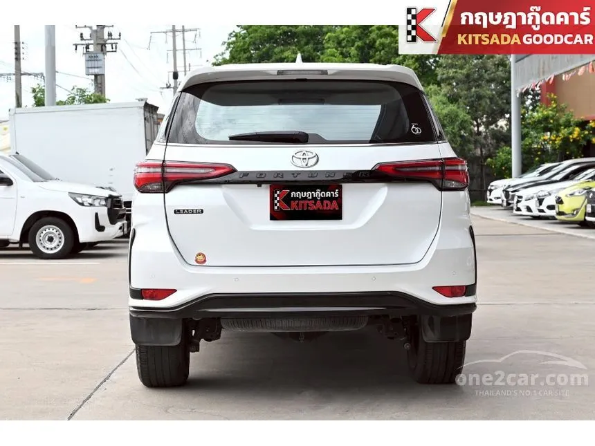 2022 Toyota FORTUNER Leader V SUV