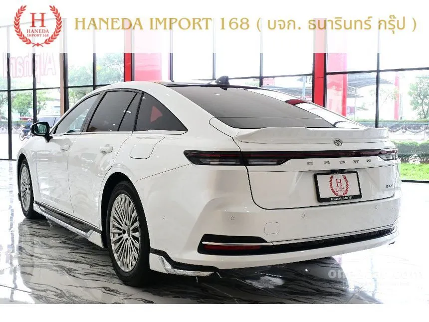 2026 Toyota CROWN Z Sedan
