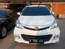 Toyota Avanza 1.5 Veloz 2014 AT white elegant
