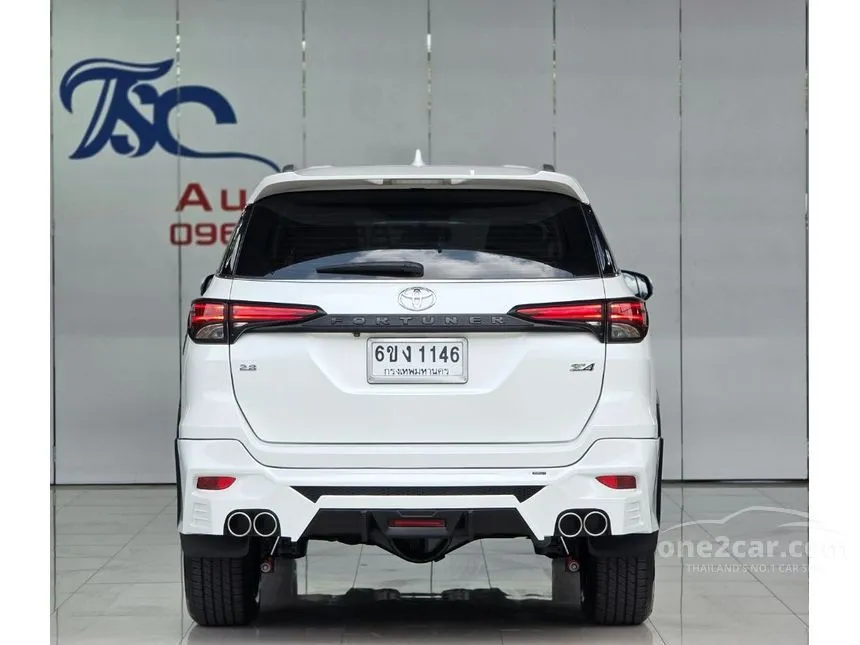 2019 Toyota FORTUNER V SUV