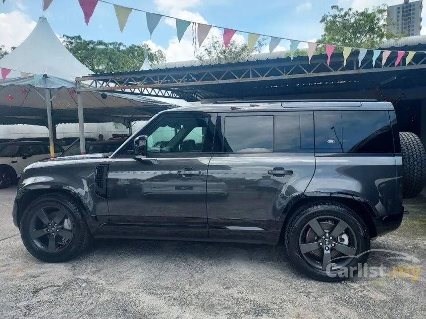 2022 Land Rover Defender 110 D300 SUV