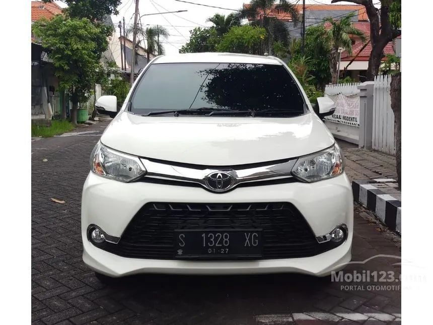 Jual Mobil Toyota Avanza 2015 Veloz 1.3 di Jawa Timur Manual MPV Putih Rp 150.000.000