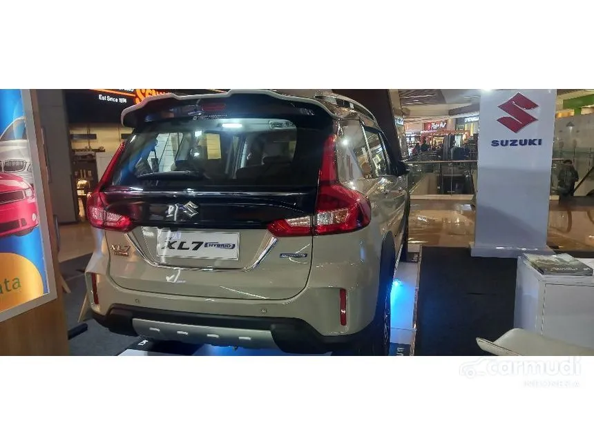 2025 Suzuki XL7 Alpha Hybrid (Two Tone) SUV