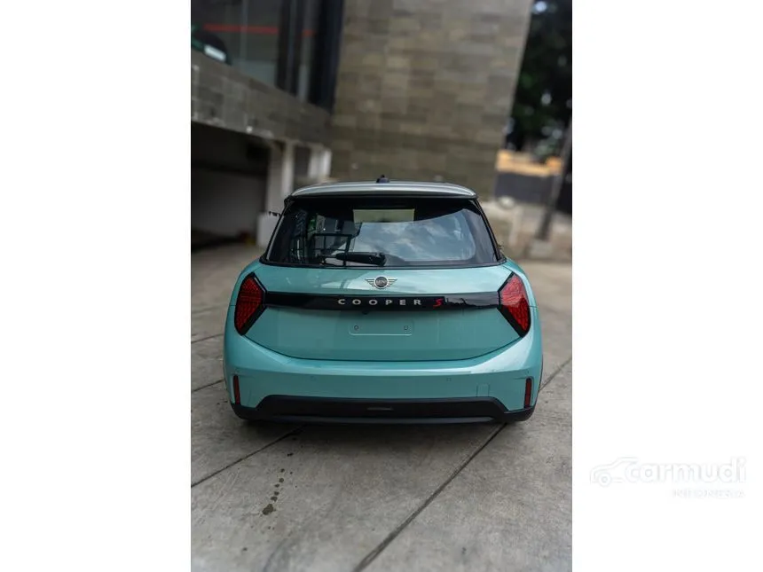 2024 MINI Cooper Cooper S Hatchback