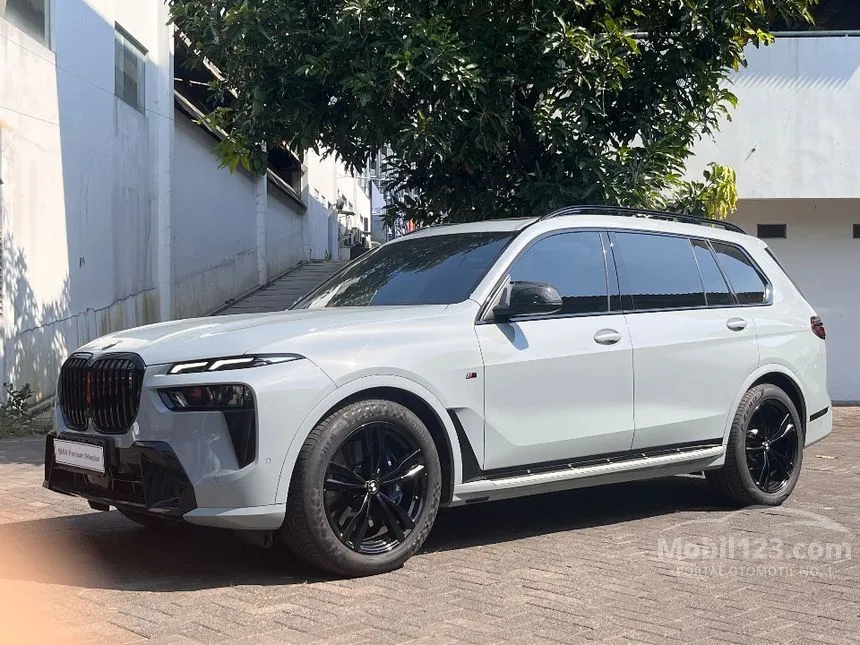 2023 BMW X7 xDrive40i M Sport SUV