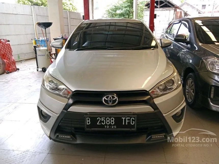 Jual Mobil Toyota Yaris 2015 TRD Sportivo 1.5 di Banten Automatic Hatchback Silver Rp 155.000.000