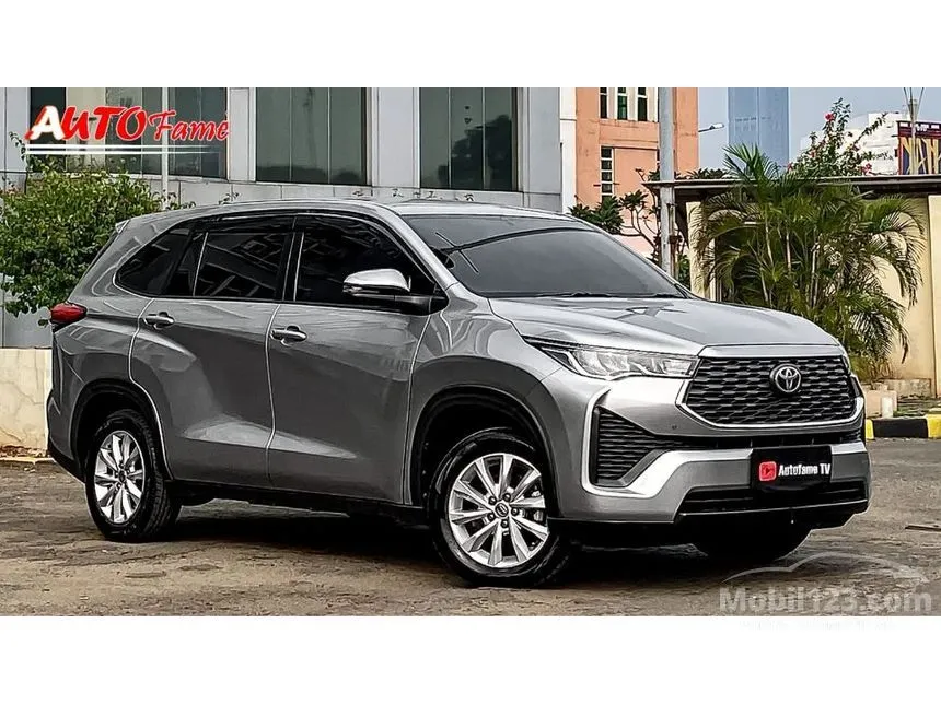 2023 Toyota Kijang Innova Zenix V (Non Premium Color) MPV