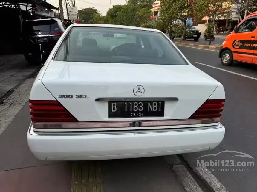 1998 Mercedes-Benz S320 L Sedan