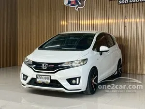 2016 Honda JAZZ 1.5 V Hatchback