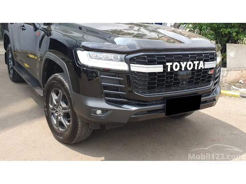 2023 Toyota Land Cruiser 300 GR-S SUV