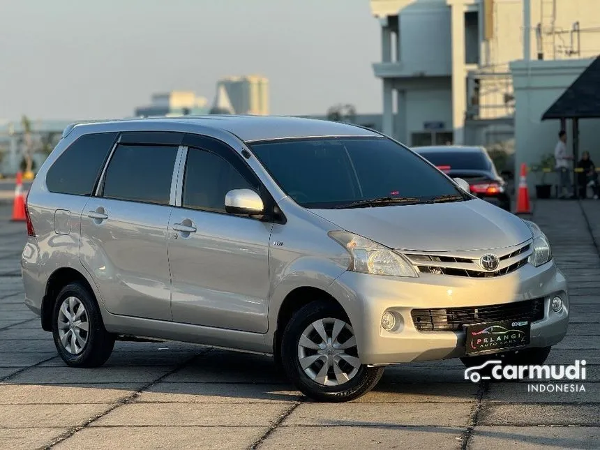 2012 Toyota Avanza E MPV