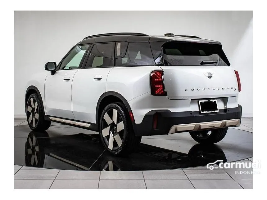 2024 MINI Countryman S ALL4 Favoured Trim SUV