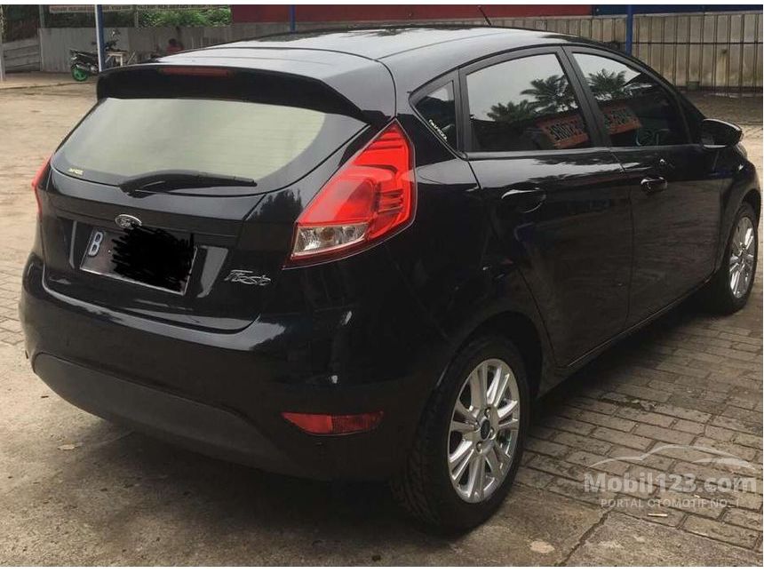 Jual Mobil  Ford  Fiesta  2021 Trend  1 5 di Jawa Barat 