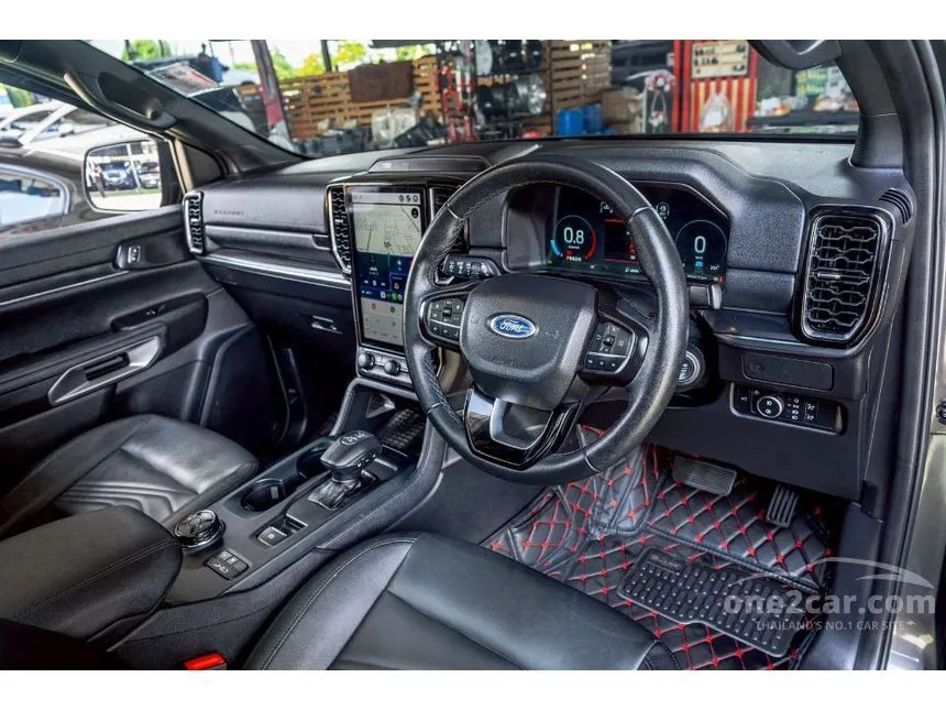 2023 Ford EVEREST Titanium+ SUV