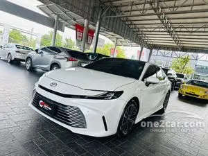 2025 Toyota CAMRY 2.5 HEV Premium Luxury Sedan