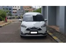 2021 Toyota Sienta 1.5 V MPV putih km 49 ribuan