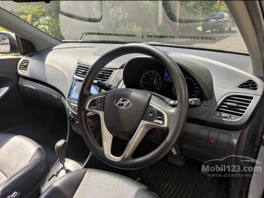 2012 Hyundai Avega GX Sedan