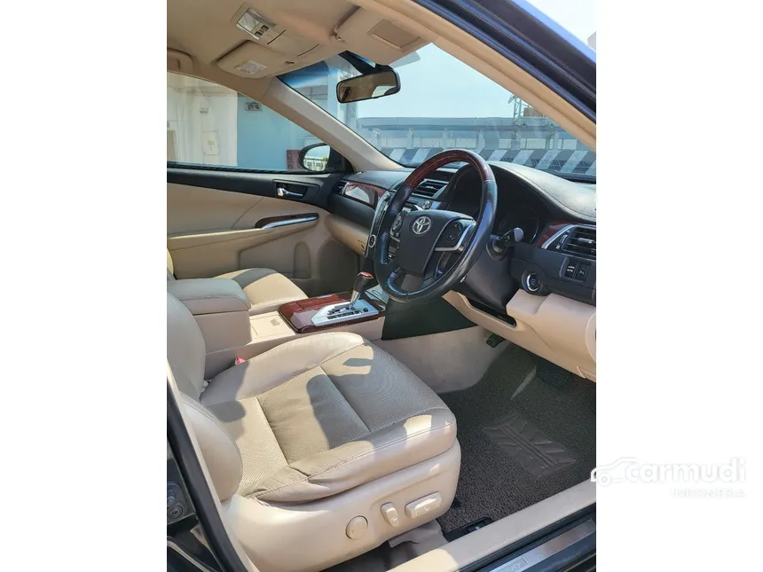 2014 Toyota Camry V Sedan