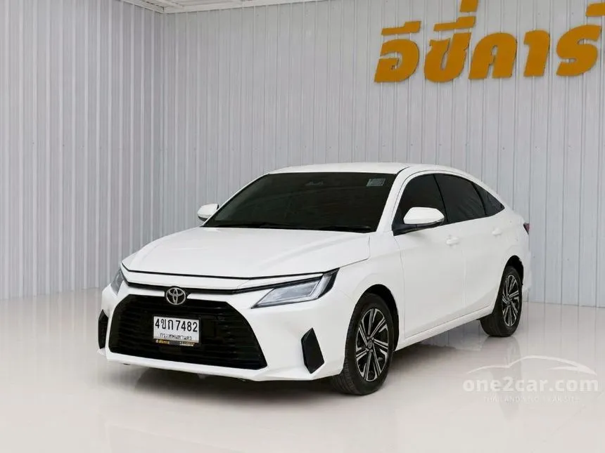 2023 Toyota Yaris Ativ Smart Sedan