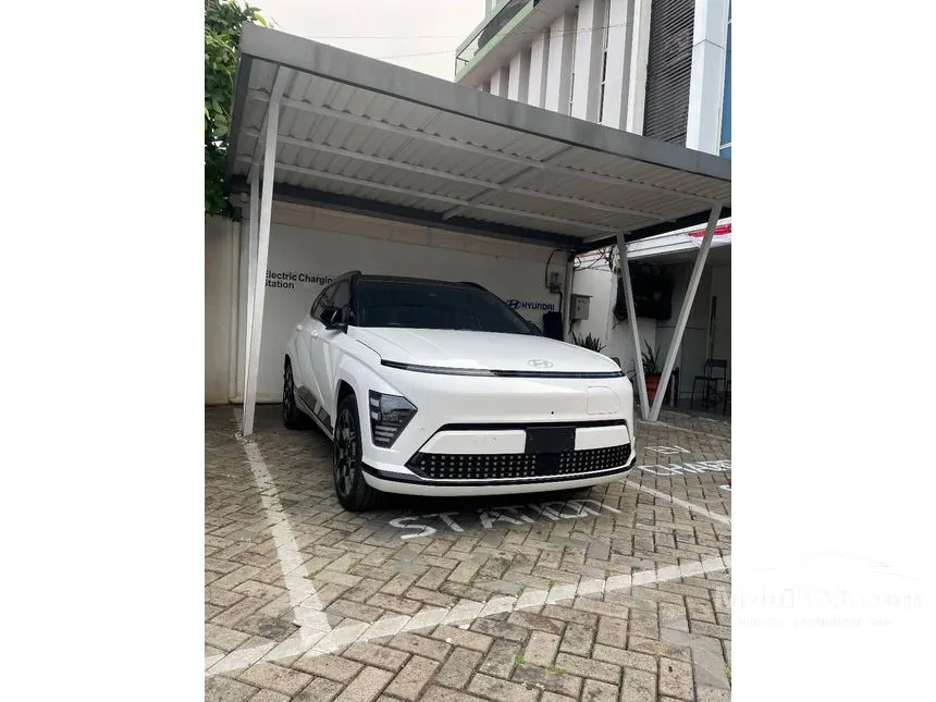 Jual Mobil Hyundai Kona 2024 Electric Long Range Signature di DKI Jakarta Automatic Wagon Putih Rp 590.000.000