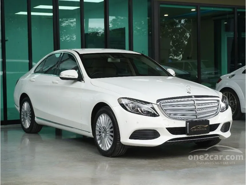 2016 Mercedes-Benz C300 Blue TEC Hybrid Exclusive Sedan