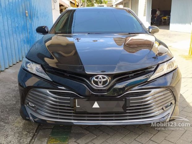 Toyota Camry Mobil bekas  dijual  di  Jawa  timur  Indonesia 