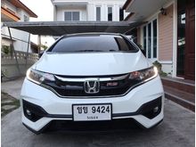 2017 Honda Jazz 1.5 (ปี 14-18) RS i-VTEC Hatchback AT