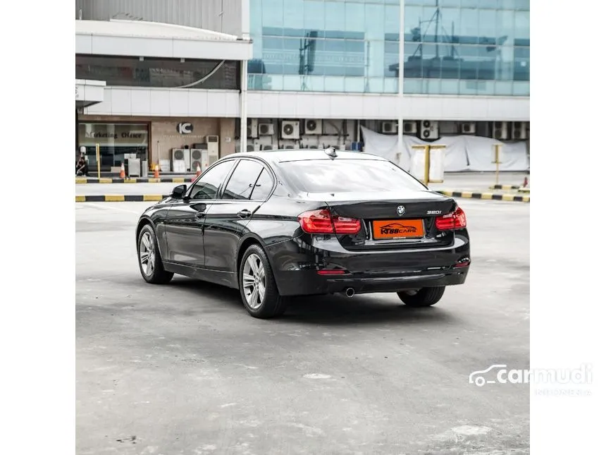 2014 BMW 320i Sport Sedan
