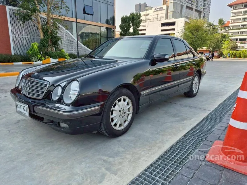 2001 Mercedes-Benz E240 Elegance Sedan