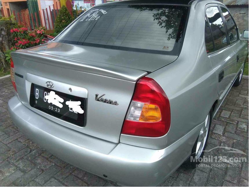 Hyundai verna 2003