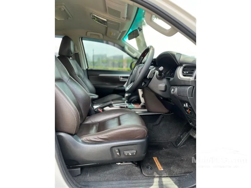 2019 Toyota Fortuner VRZ TRD 4X2 SUV