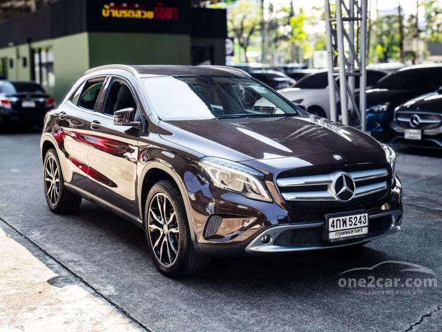 2015 Mercedes-Benz GLA200 Urban SUV