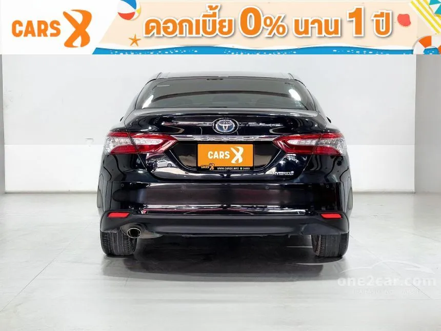 2019 Toyota Camry Hybrid Sedan
