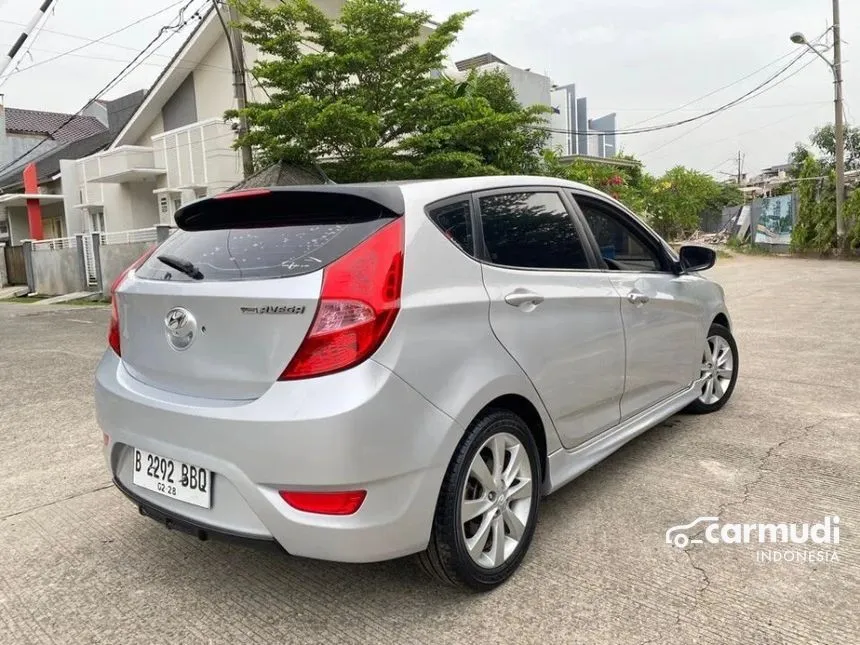 2013 Hyundai Grand Avega SG Hatchback