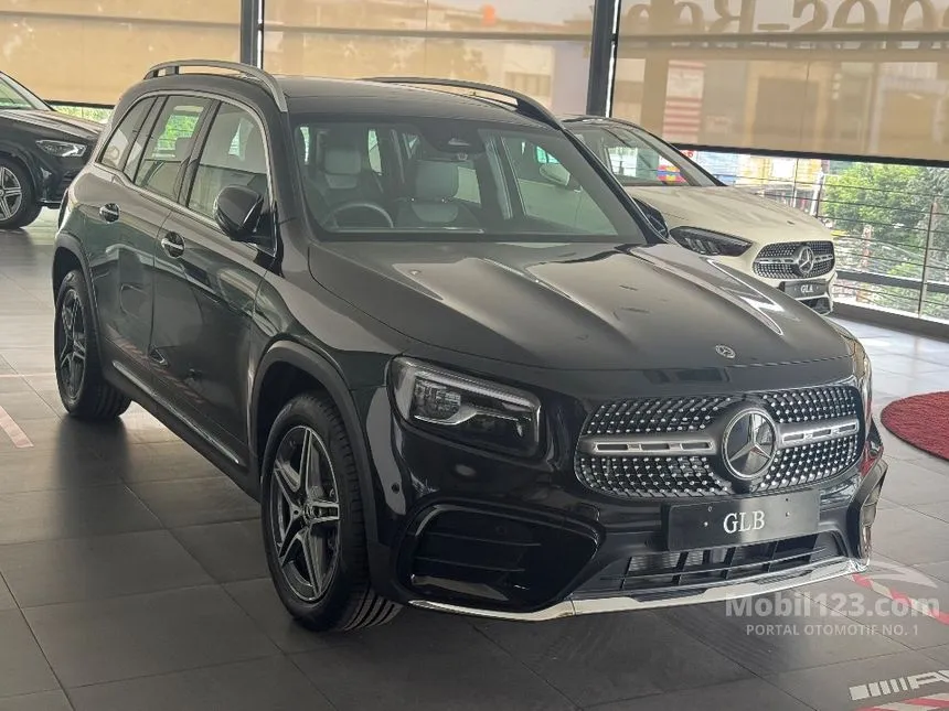 2024 Mercedes-Benz GLB200 AMG Line SUV