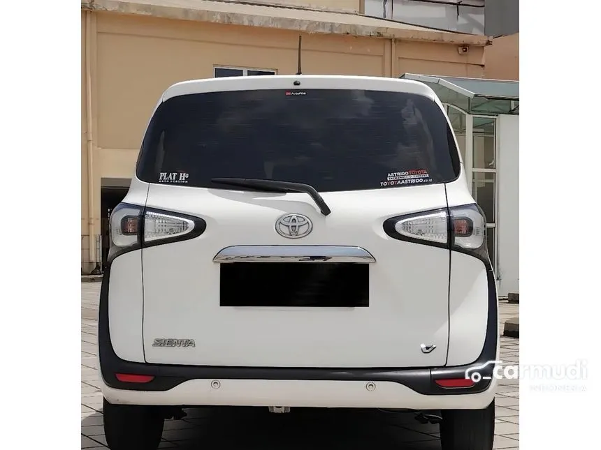 2018 Toyota Sienta V MPV