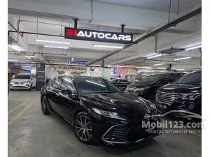 2021 Toyota Camry 2.5 V Sedan