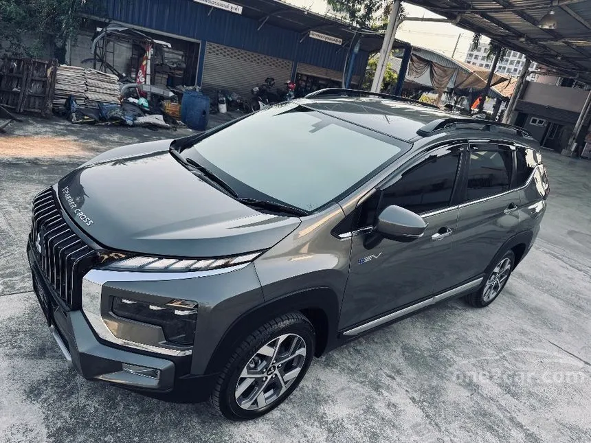 2024 Mitsubishi Xpander Cross HEV Cross Wagon