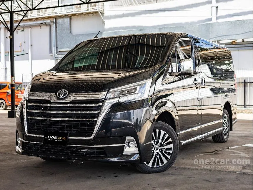2021 Toyota Majesty Standard Van