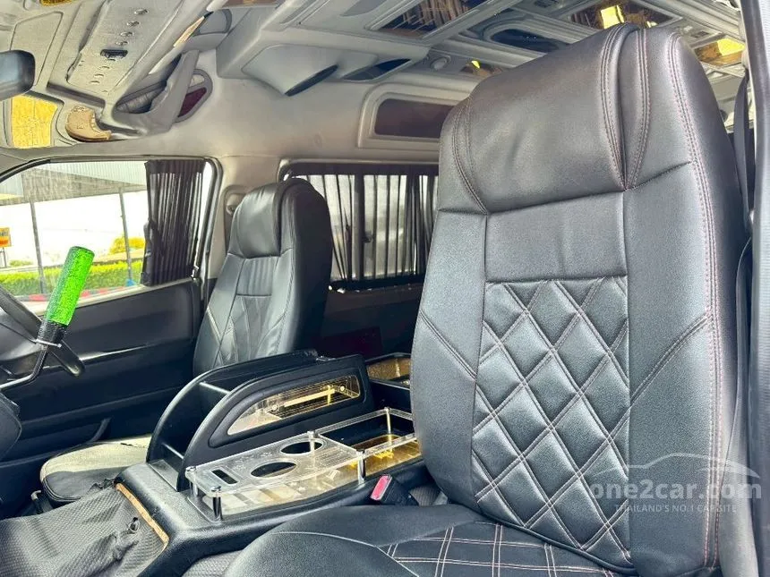 2012 Toyota HIACE D4D Van