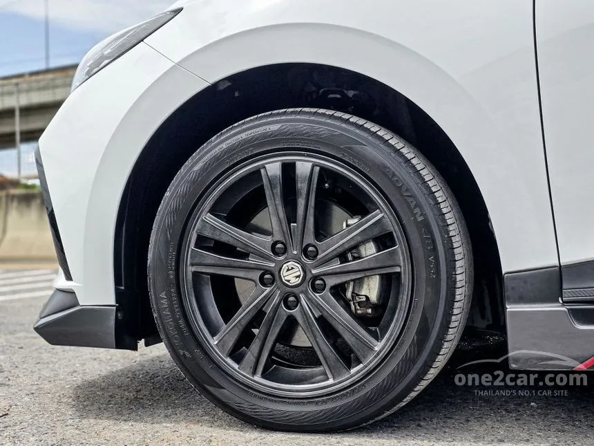 2024 MG MG4 D Hatchback