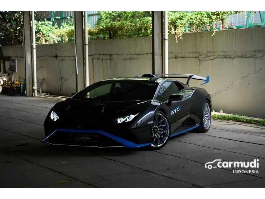 2022 Lamborghini Huracan STO Coupe