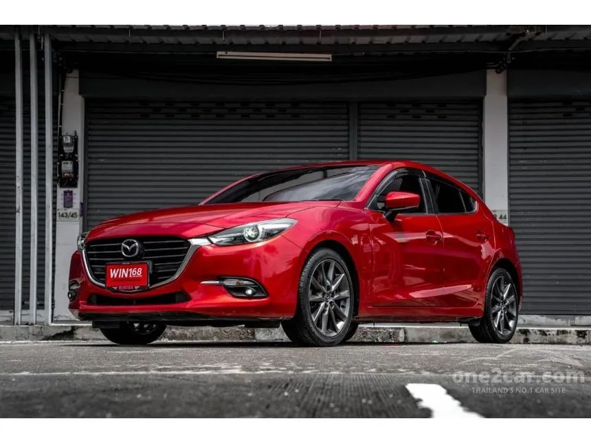 2017 Mazda 3 S Sports Hatchback