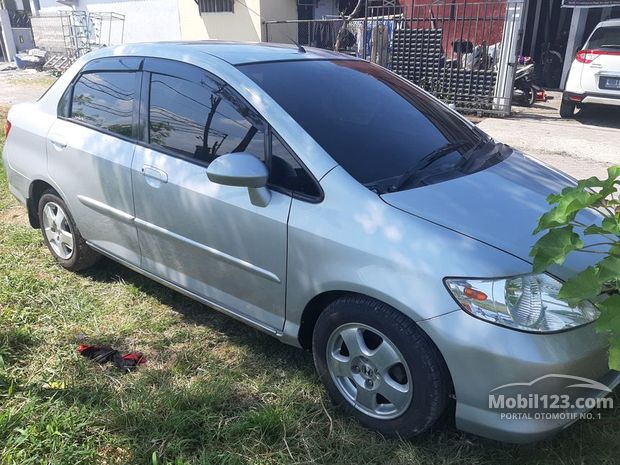 Honda City Mobil bekas dijual di Surabaya Jawa-timur 