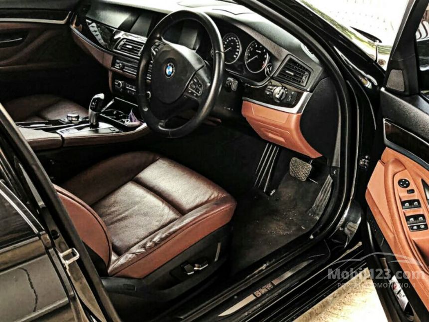 2011 BMW 523i Executive Sedan