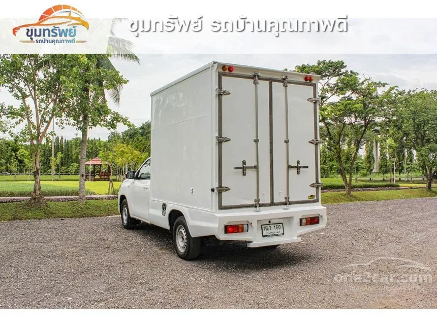 2016 Toyota Hilux Revo J Pickup