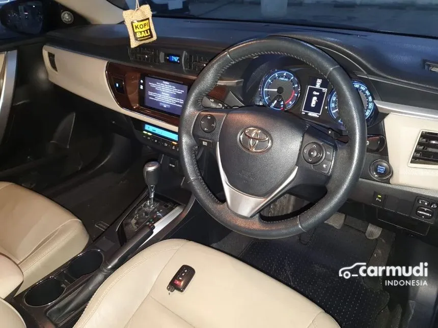 2016 Toyota Corolla Altis V Sedan