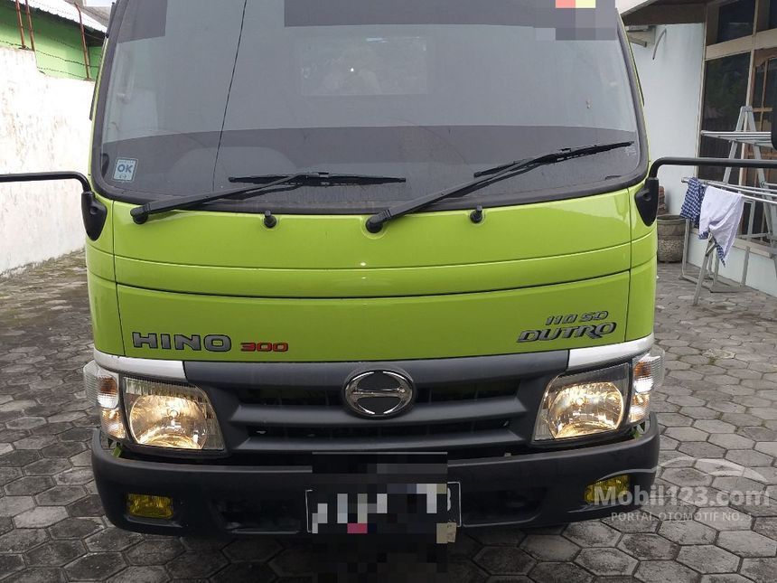 2015 Hino Dutro 110 SDL Truck